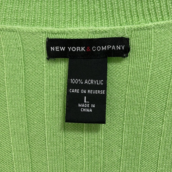 New York and Company size large sweater - Picture 2 of 3